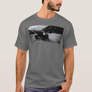 Camiseta A Custom Cadillac Hobby RC Car in Snowy Mountains