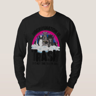 Camiseta A Discriminação É O Traje De Salmão Raccoon Bisexu