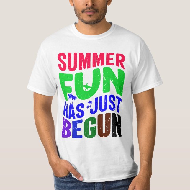 Camiseta A Diversão De Verão Acabou De Começar (Frente)