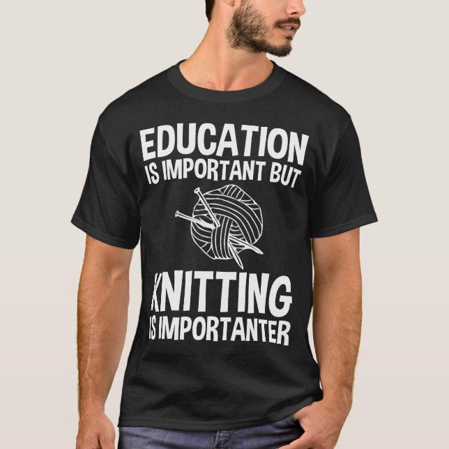 Camiseta A Educação É Importante, Mas O Arrumamento É Impor (Frente)