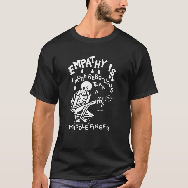 Camiseta A Empatia É Mais Rebelde Do Que Um Dedo Médio (Frente)