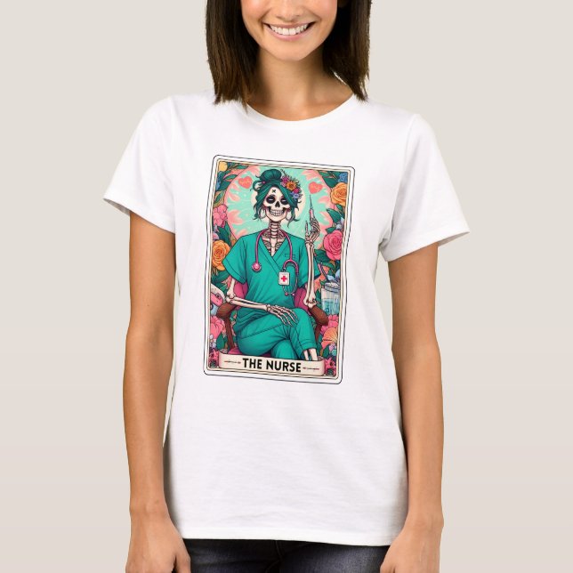 Camiseta A Enfermeira Tarot Card T-Shirt (Frente)