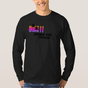 Camiseta A Escola De Mens Está Sempre Aposentada E Adorando