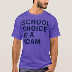 Camiseta a escolha escolar é um golpe
