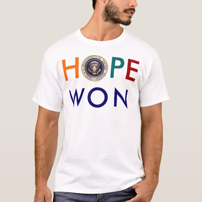 CAMISETA A ESPERANÇA GANHOU O TSHIRT - (Frente)