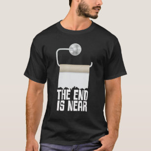 Camiseta A extremidade está perto do cilindro de papel da f