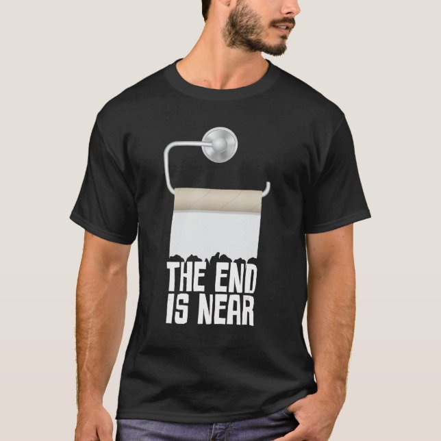 Camiseta A extremidade está perto do cilindro de papel da f (Frente)