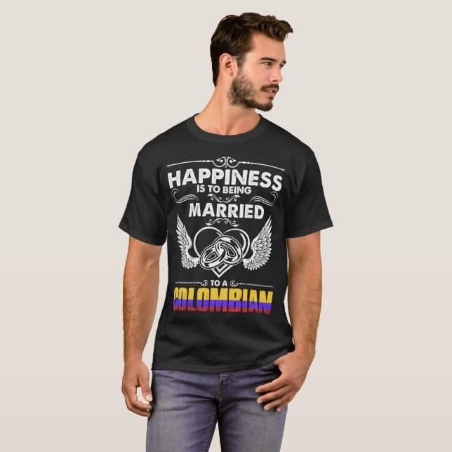 Camiseta A felicidade está sendo casada a um Tshirt (Frente Completa)