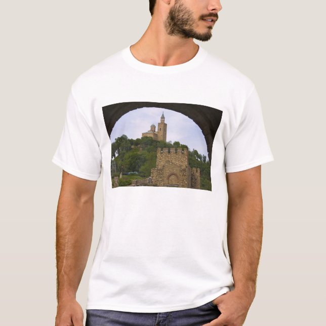 Camiseta A fortaleza medieval de Tsarevets (Frente)