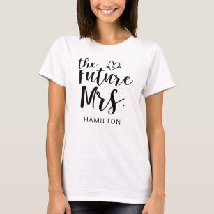Camiseta A futura Sra. Sobrenome com T-Shirt nobre