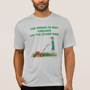Camiseta A grama não é mais verde no outro t-shirt do lado