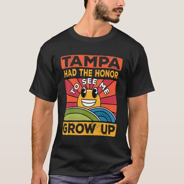 Camiseta A Honra De Me Ver Crescer Tinha O Sol E Tampa (Frente)