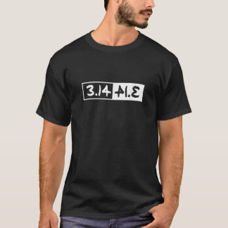 Camiseta A imagem do espelho do dia Pi feliz de 3 14 é o ta