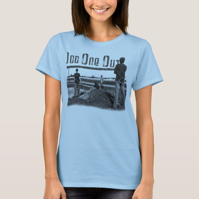 Camiseta A impar das mulheres Tee para fora (Frente)