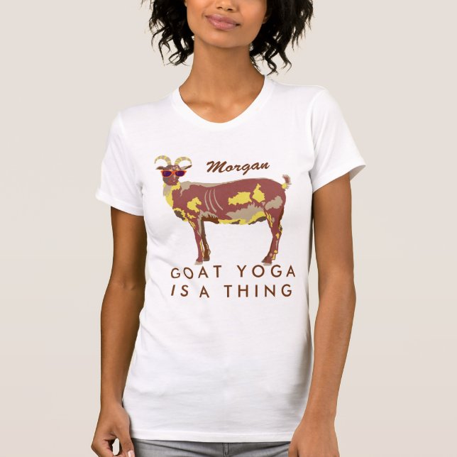Camiseta A ioga Brown da cabra adiciona uma cabra que (Frente)