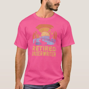 Camiseta A Lenda Está Aposentada