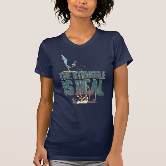 Camiseta A Luta É Real ROAD RUNNER™ E Wile E. Coyote (Frente)