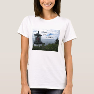 Camiseta A Luz do Mundo é Jesus.