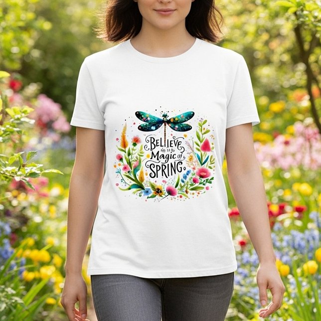 Camiseta A Magia da Primavera floral (Criador carregado)