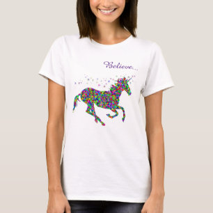 Camiseta A mágica do unicórnio acredita o T das mulheres
