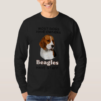 Camiseta A maioria dos cães tem beagles donos tem Roupa Fun