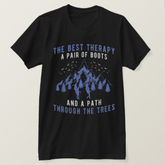 Camiseta A melhor terapia Um par de botas caminhando