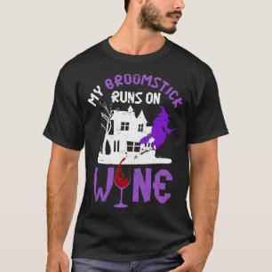 Camiseta A Minha Vassoura Vai A Bruxa Do Vinho.