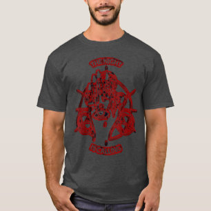 Camiseta A Noite Está Chamando Boêmian Black Red Designer