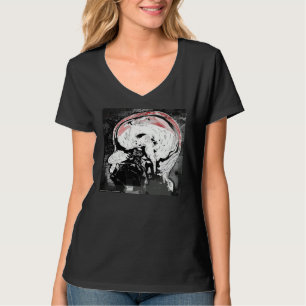 Camiseta A obscuridade faz a varredura de V - T do pescoço