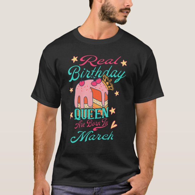Camiseta A Rainha Real De Aniversário É Nascer No Aniversár (Frente)
