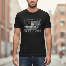 Camiseta A Sailor's Soul Never Dies American Flag Skull Tee