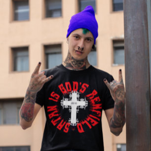 Camiseta A satã É A TERRA DO SANGUE RENFIELD DE DEUS.