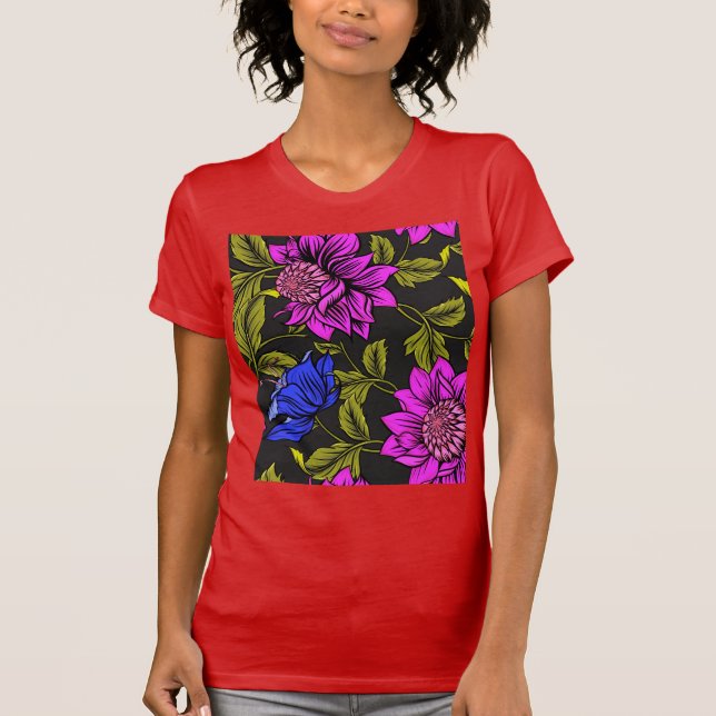 Camiseta A Surpresa Floral. (Frente)