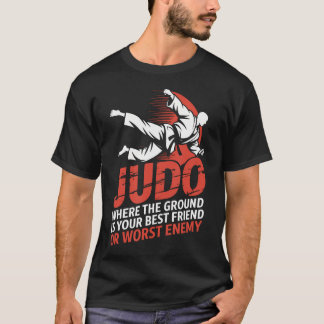 Camiseta A Terra É Seu Pior Inimigo Arte Marcial de Karate