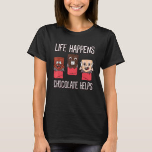Camiseta A vida acontece chocolate ajuda doces chocolates