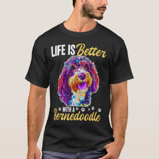 Camiseta A vida com um Bernedoodle é melhor