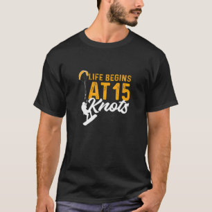 Camiseta A Vida Começa Com 15 Kg De Kitesurfing