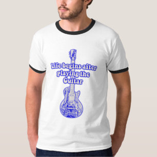 Camiseta A vida começa depois de tocar violão.