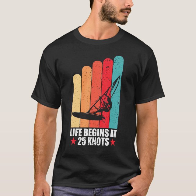 Camiseta A Vida Do Windsurfing Começa Com 25 Nós, Retro Da  (Frente)