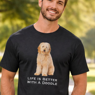 Camiseta A vida é melhor com um Doodle