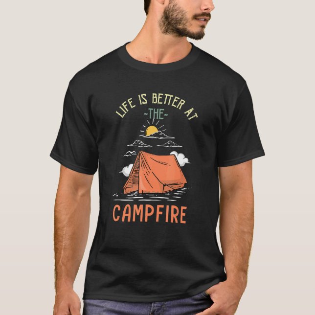 Camiseta A Vida É Melhor No Acampamento Do Camp De Campfire (Frente)