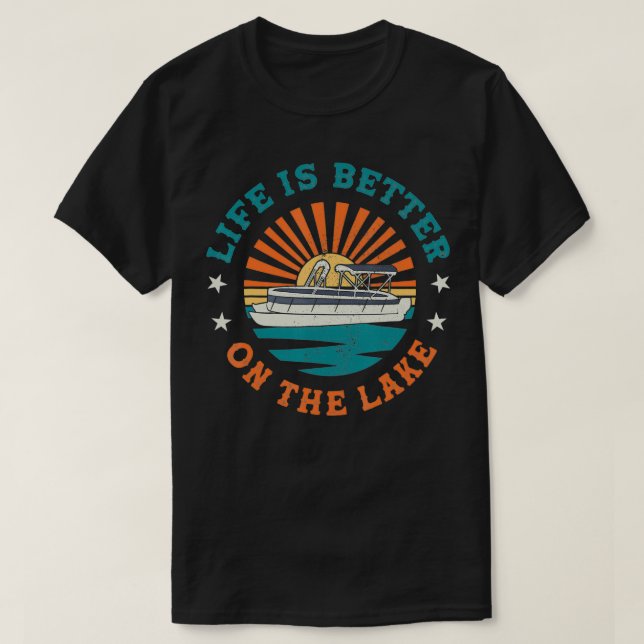 Camiseta A Vida É Melhor No Lago Pontoon Capitão Boat (Frente do Design)