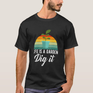Camiseta A Vida É Um Jardim Cave-o Jardineiro