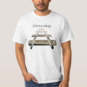 Camiseta A vida é uma estrada de ferro - texto feito sob