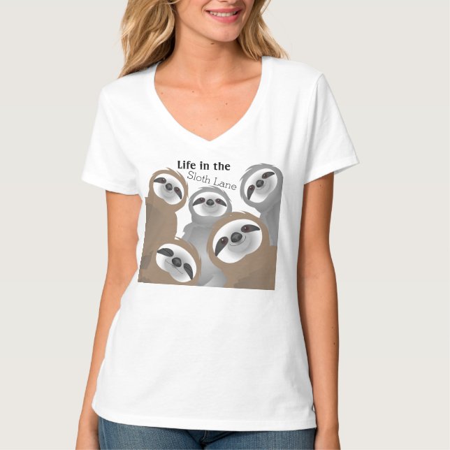 Camiseta A vida no Sloth Lane Happy Brown & Cinza Sloths (Frente)