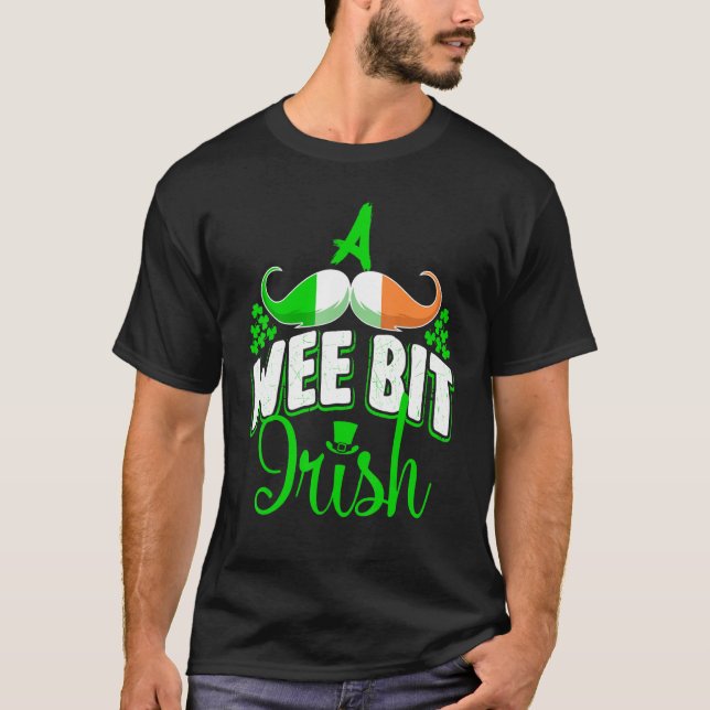 Camiseta A Wee Bit Irish Shamrock Flag Snarky St Patricks D (Frente)