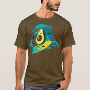 Camiseta abacate fofo e engraçado navegando em uma onda