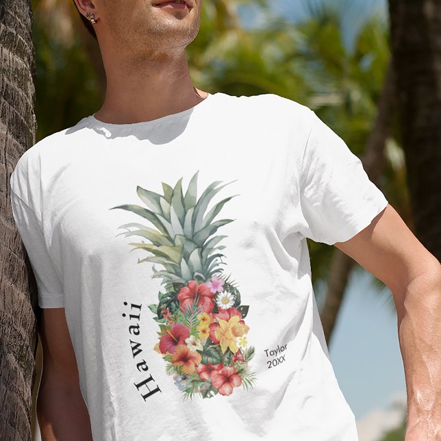 Camiseta Abacaxi tropical do Havaí com flores, nome da famí (Criador carregado)