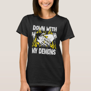 Camiseta Abaixo Meu Demônios Deal Handshake Aestético Humou