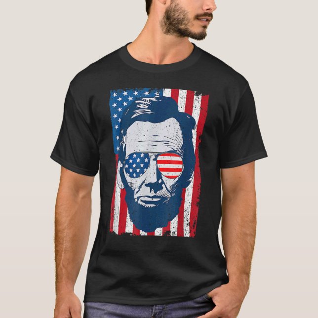 Camiseta Abe Lincoln Beard Óculos escuros e bandeira americ (Frente)
